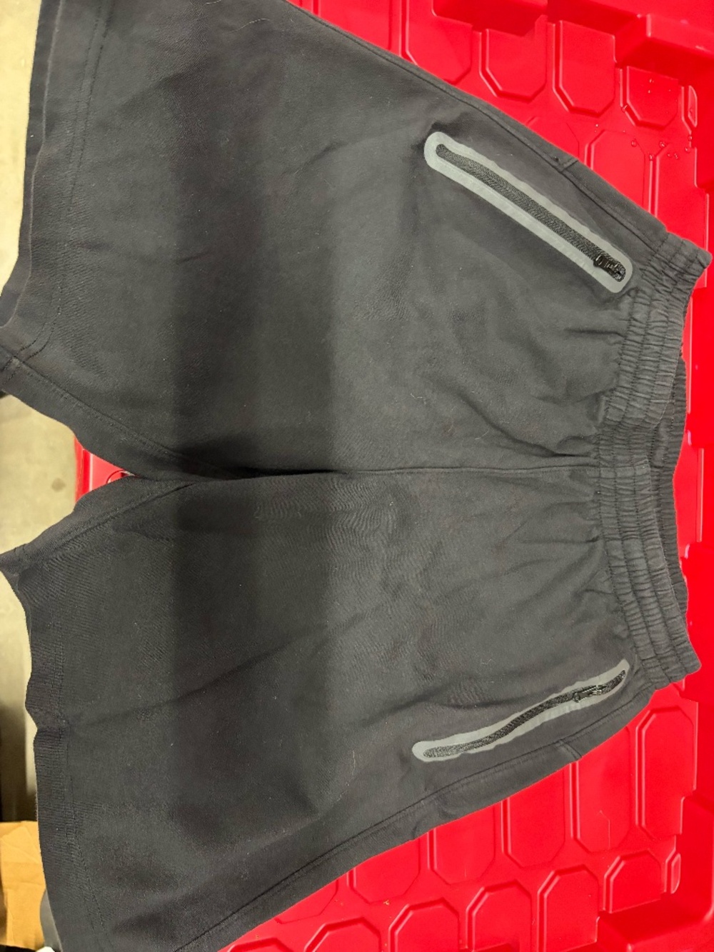 Old Navy Active Dynamic Fleece Men's Sweat Shorts, Size Medium